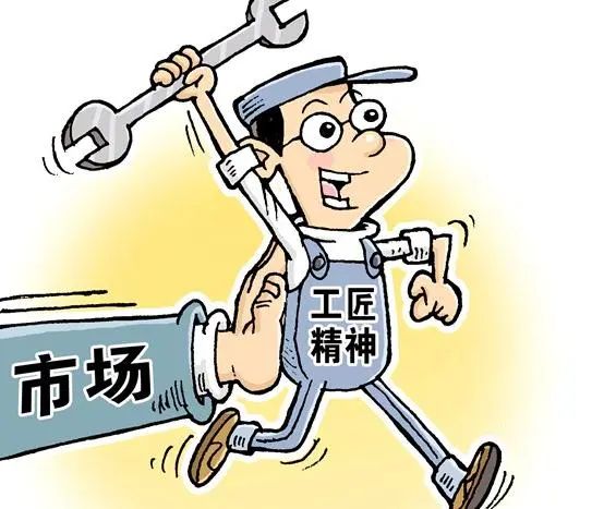 “倒着走”的导游走红，爱岗敬业的人会发光