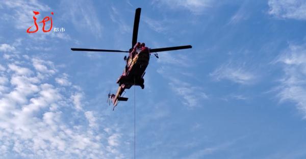 超硬核!直升机紧急支援黑龙江!空降铁塔,恢复供电! 超硬核!直升机紧急支援黑龙江!空降铁塔,恢复供电!