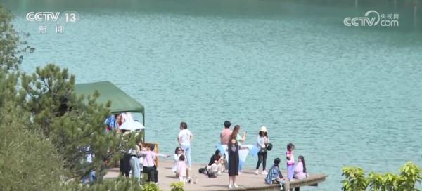 ARJ21飞机完成高海拔演示飞行 国产支线飞机向高原、特殊机场“亮剑” ARJ21飞机完成高海拔演示飞行 国产支线飞机向高原、特殊机场“亮剑”