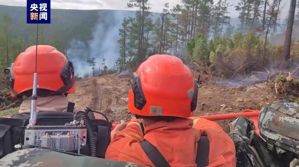 内蒙古大兴安岭林区北部发生15起雷电森林火灾 已合围13起