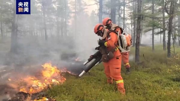 内蒙古大兴安岭林区北部发生15起雷电森林火灾 已合围13起