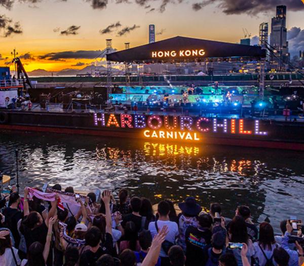 人数飙升！八成来自内地