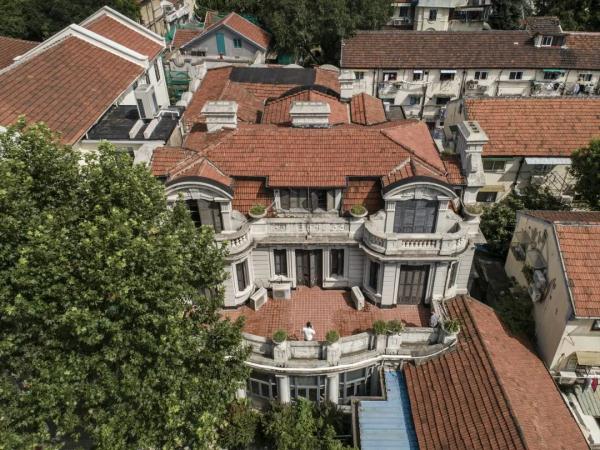 延庆路上这座法式花园住宅，造型多变、风格鲜明……