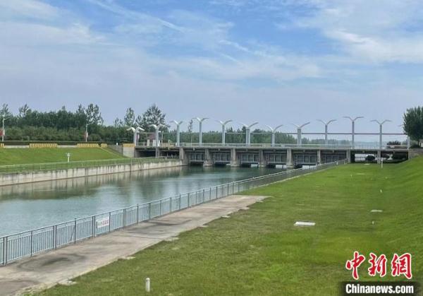 南水北调东线工程通水十年:直接受益人口超8300万 综合成效显著 南水北调东线工程通水十年:直接受益人口超8300万 综合成效显著