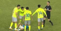 球技不行，武功来凑？中超联赛大连人队、深圳队爆发大规模冲突