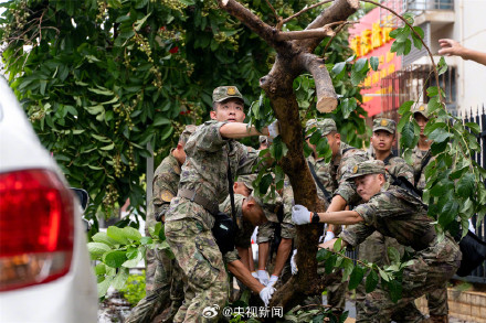 25名战士救灾一线收到军校通知书