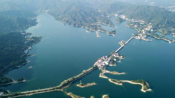 风吹稻花香 三湘好“丰”光 风吹稻花香 三湘好“丰”光