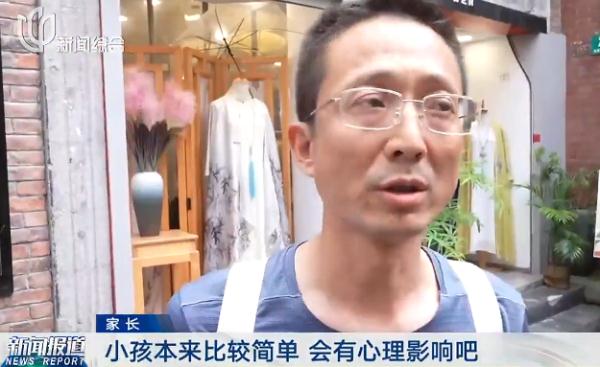在上海市中心买到的这些"怀旧零食" 包装吓坏家长！来路也不明