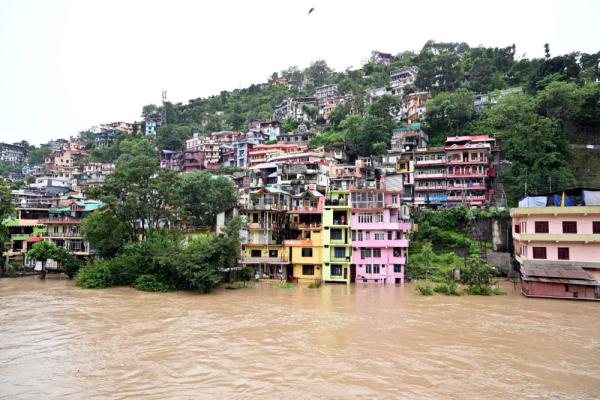 印度北部暴雨成灾已致近60人丧生