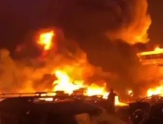 俄罗斯一加油站爆炸已致30人遇难,102人受伤 俄罗斯一加油站爆炸已致30人遇难,102人受伤