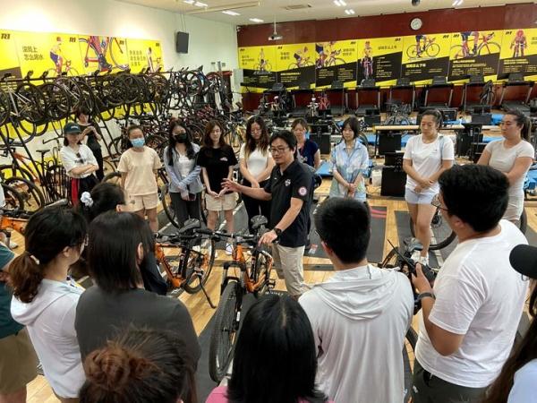 “骑行”老北京城：探索古都回响“中轴线”之美