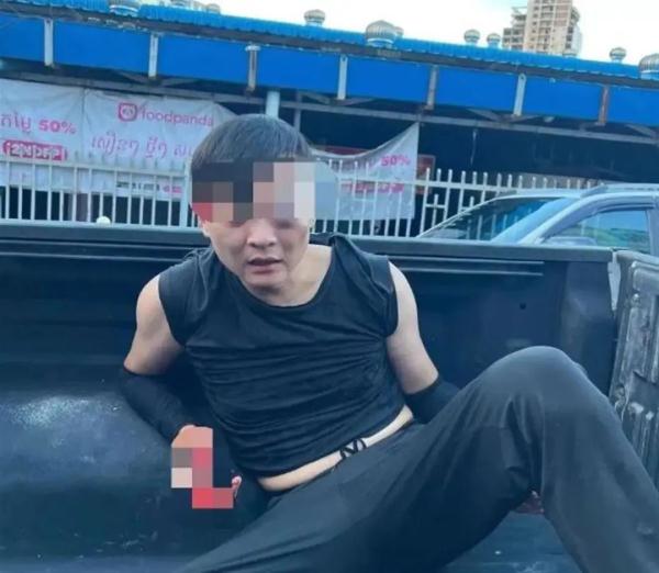 在柬埔寨绑架勒索同胞100万美金,2男子被抓 在柬埔寨绑架勒索同胞100万美金,2男子被抓