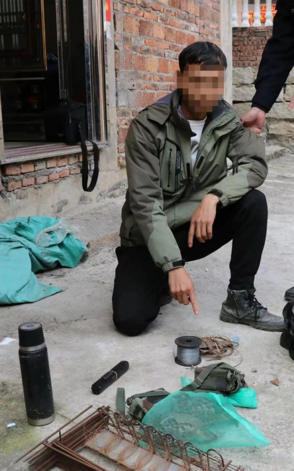 “捕鸟高手”？陈某山（男，39岁），在家中被抓！