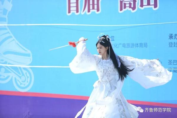 襟飘带舞、宛若飞天……19岁女生夺冠！网友：太仙了