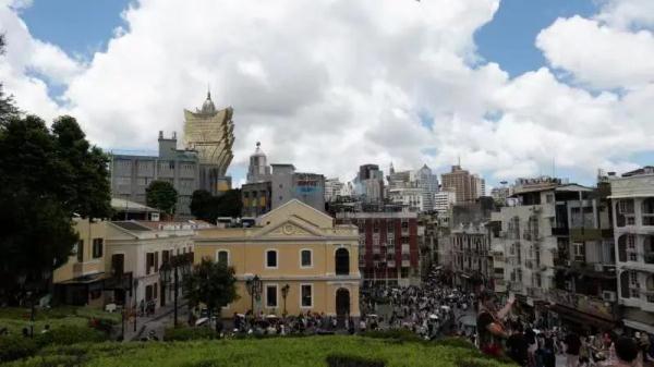 最新通关方式：“刷眼”就行！