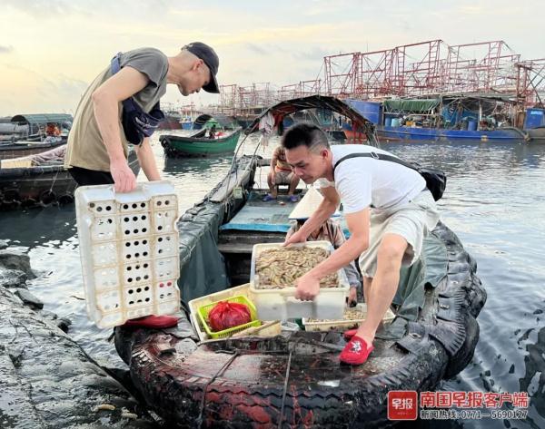 多图直击！广西开海第一波海鲜上岸，价格美丽有的直接腰斩