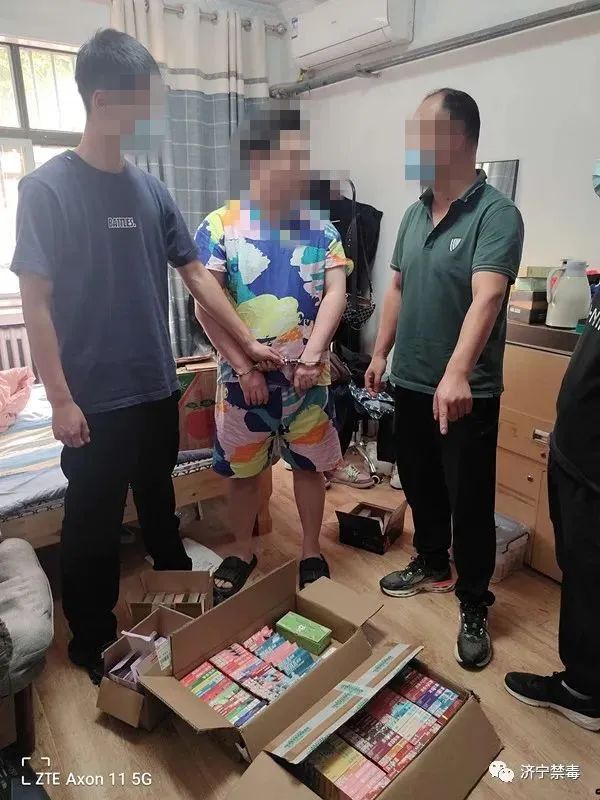 52人落网!山东济宁警方摧毁辐射多省区的特大吸贩毒团伙 52人落网!山东济宁警方摧毁辐射多省区的特大吸贩毒团伙