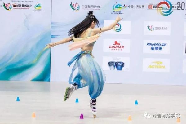 夺冠！当19岁“敦煌仙女”在轮滑锦标赛“飞天”