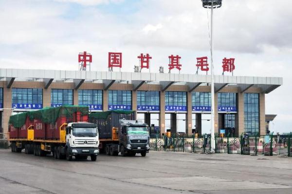 中蒙最大货运公路口岸甘其毛都过货量创历年全年最高纪录