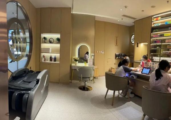 海底捞可以洗头发了? 门店:20分钟一位,网友:卷但心动 海底捞可以洗头发了? 门店:20分钟一位,网友:卷但心动