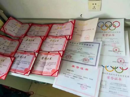 这个女兵，体能“特三级”，还考上了国防科大