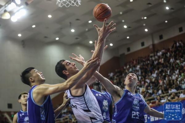 全国男子篮球联赛：辽宁益胜胜香港金牛