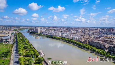 敦煌：夏去秋来风景异 雨后党河胜江南