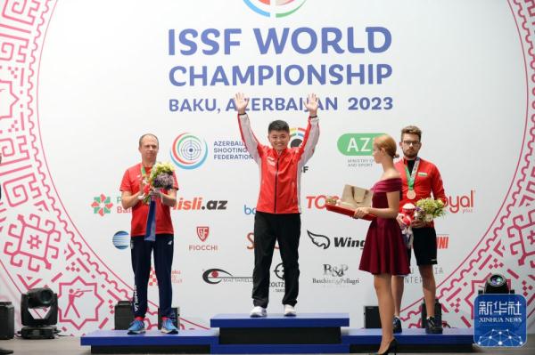 射击世锦赛：张博文获男子10米气手枪冠军