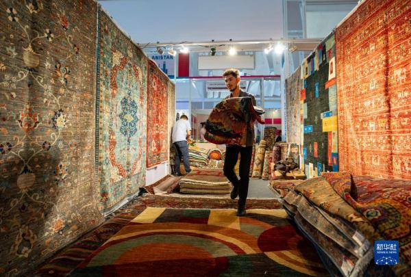 新华全媒+丨南博会上的异域风情