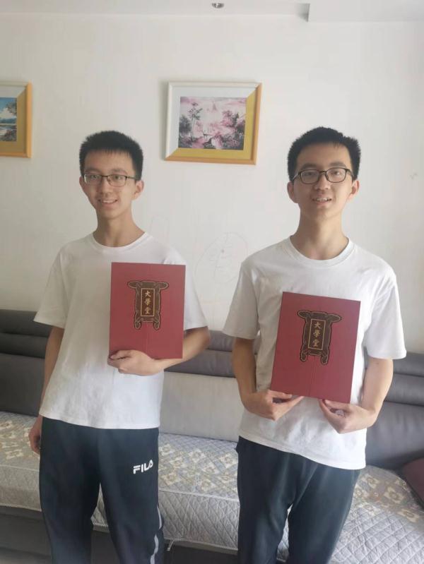 “神同步”的优秀!三对双胞胎上北大,还有更巧的 “神同步”的优秀!三对双胞胎上北大,还有更巧的