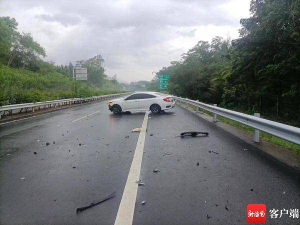 海南交警公布4起雨天交通事故，收藏雨天行车安全指南→