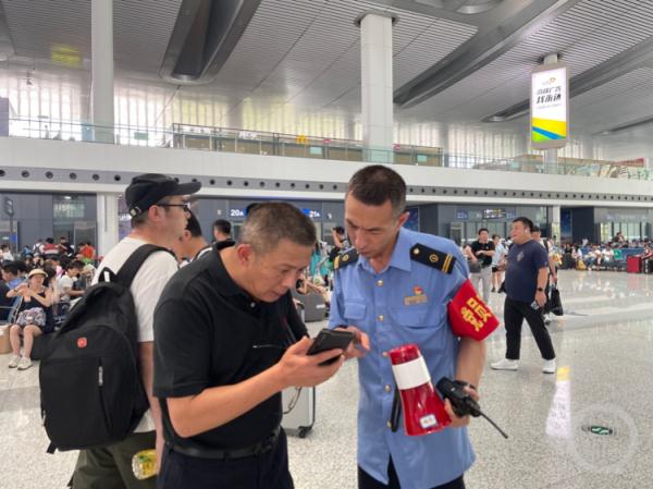 60余趟列车受四川内江地震影响停运 旅客可免费办理退票