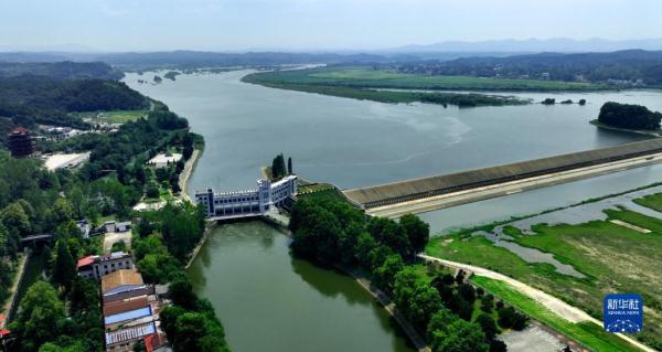 新老照片感受淠史杭灌区发展之变 新老照片感受淠史杭灌区发展之变