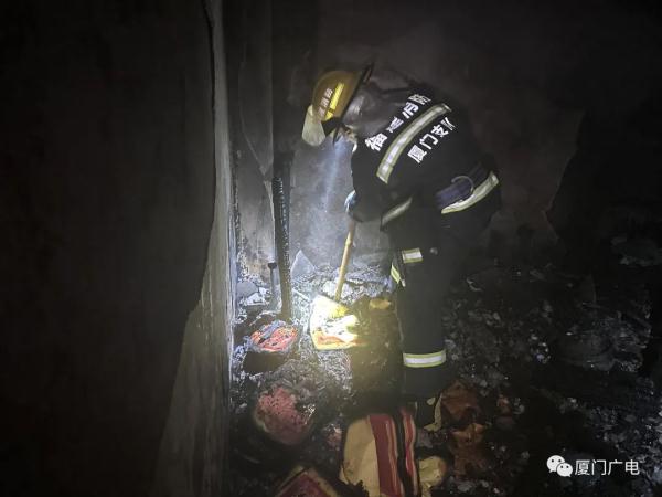 拜佛惹“火”烧家！厦门一出租房连夜疏散35人