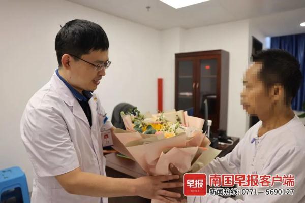 今天，一起对他们说声谢谢！