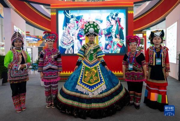 南博会上掀起云南最炫民族风 南博会上掀起云南最炫民族风