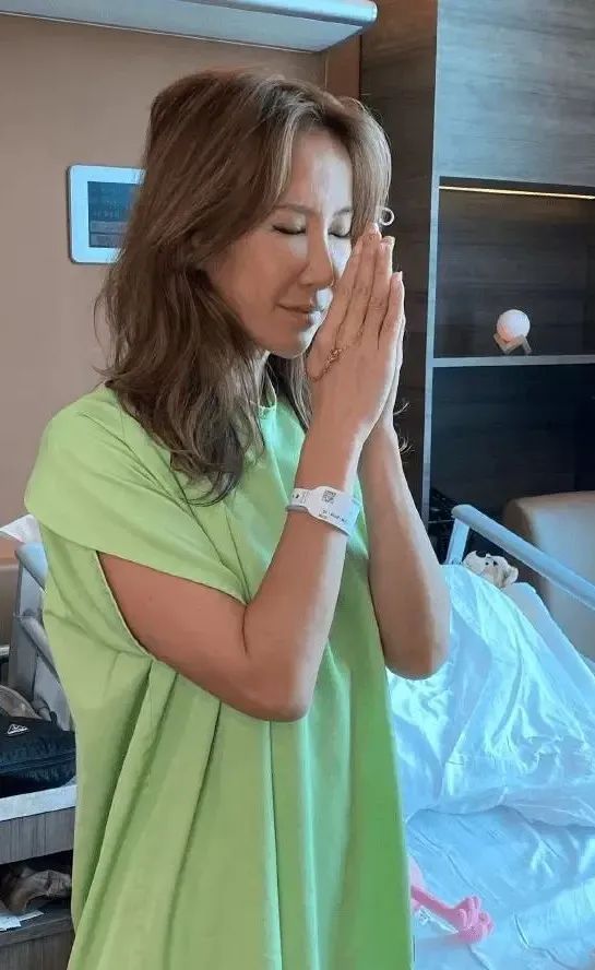 好声音学员王泽鹏回应李玟舞台摔倒事件 好声音学员王泽鹏回应李玟舞台摔倒事件