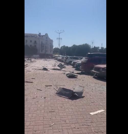 乌克兰突发！市中心被导弹袭击，泽连斯基发声