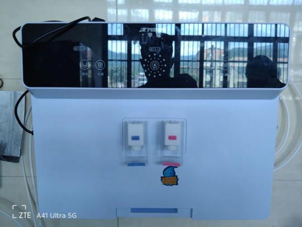 民警化身化学老师,实验课揭秘“净水机”骗局! 民警化身化学老师,实验课揭秘“净水机”骗局!