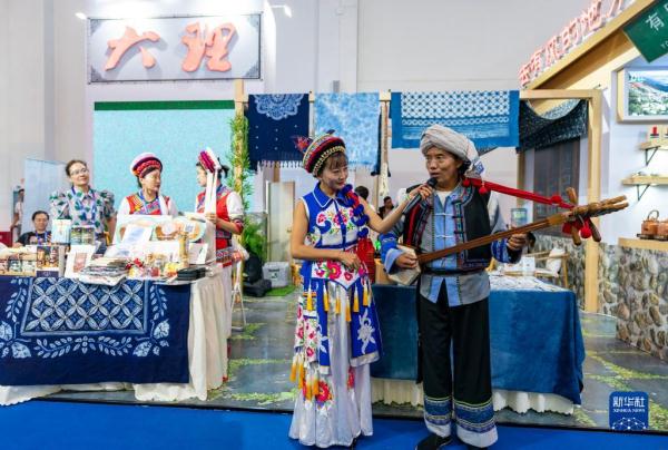 南博会上掀起云南最炫民族风 南博会上掀起云南最炫民族风