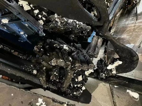 突发！南京一公交行驶中起火致2死5伤，“罪魁祸首”又是它！