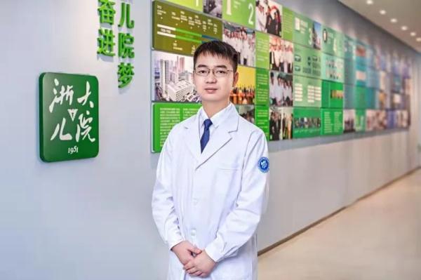 一个医生的朋友圈,竟有800多个点赞? 一个医生的朋友圈,竟有800多个点赞?