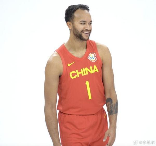 李凯尔主场首秀，中国男篮结束世界杯前全部热身