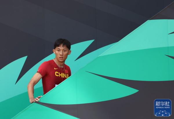 田径世锦赛 | 男子400米栏第一轮：谢智宇晋级半决赛