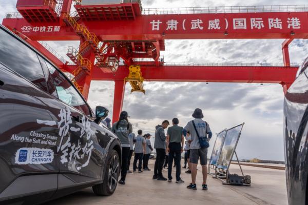 丝路日记:探陇原、行丝路——聆听大美甘肃的千年回响 丝路日记:探陇原、行丝路——聆听大美甘肃的千年回响