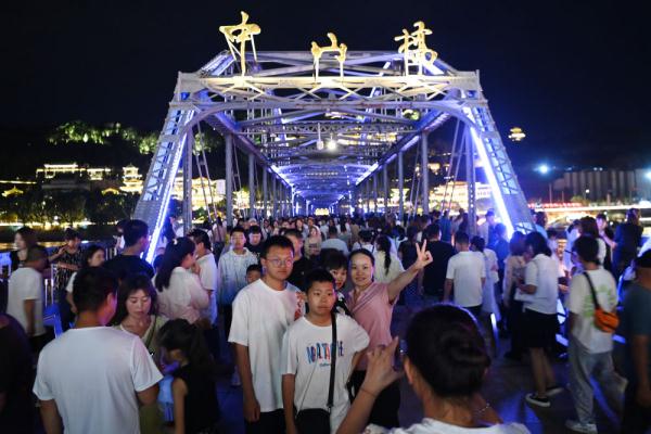 丝路日记:探陇原、行丝路——聆听大美甘肃的千年回响 丝路日记:探陇原、行丝路——聆听大美甘肃的千年回响