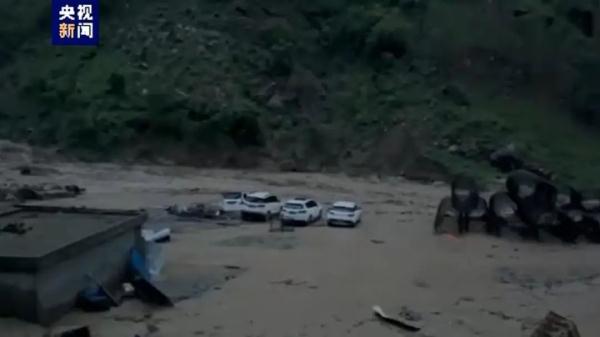 强降雨致四川凉山突发自然灾害,已救出79人,6人失联正全力搜救中…… 强降雨致四川凉山突发自然灾害,已救出79人,6人失联正全力搜救中……