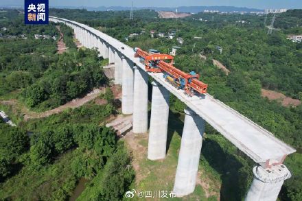 成都3小时到昆明!这条高铁离开通又近一步! 成都3小时到昆明!这条高铁离开通又近一步!