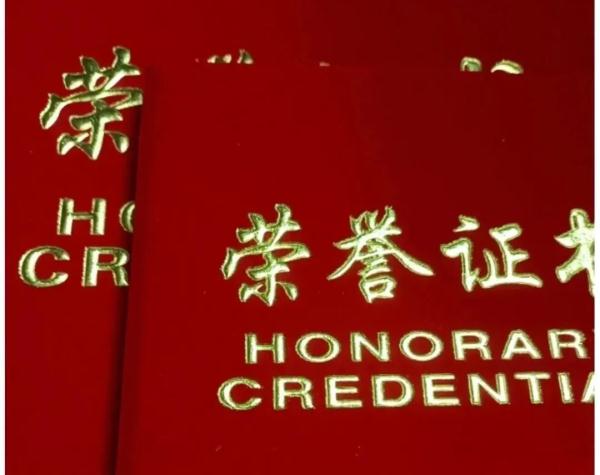 “我来驾校只办三件事,熄火、溜车和挨骂……” “我来驾校只办三件事,熄火、溜车和挨骂……”