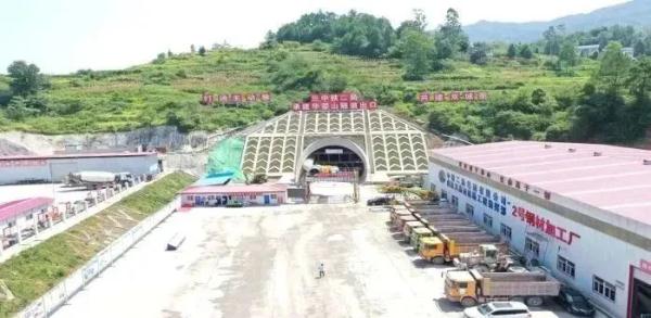 川青铁路青白江至镇江关段、成宜高铁等有望按期建成通车